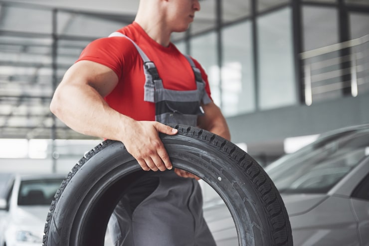 Professional wheels and tires installation